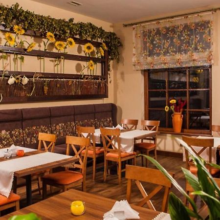Confero Bed and Breakfast Νίσα Εξωτερικό φωτογραφία