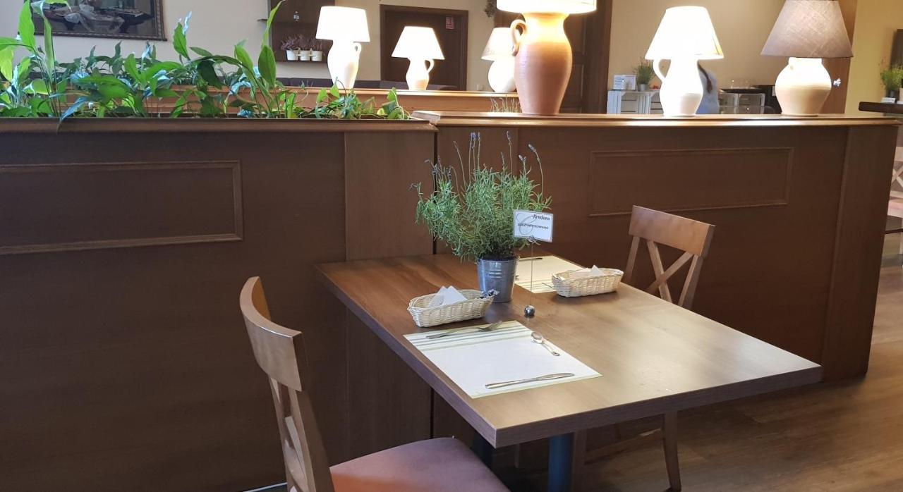 Confero Bed and Breakfast Νίσα Εξωτερικό φωτογραφία