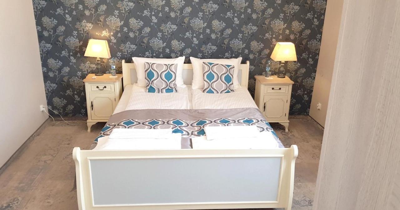 Confero Bed and Breakfast Νίσα Εξωτερικό φωτογραφία